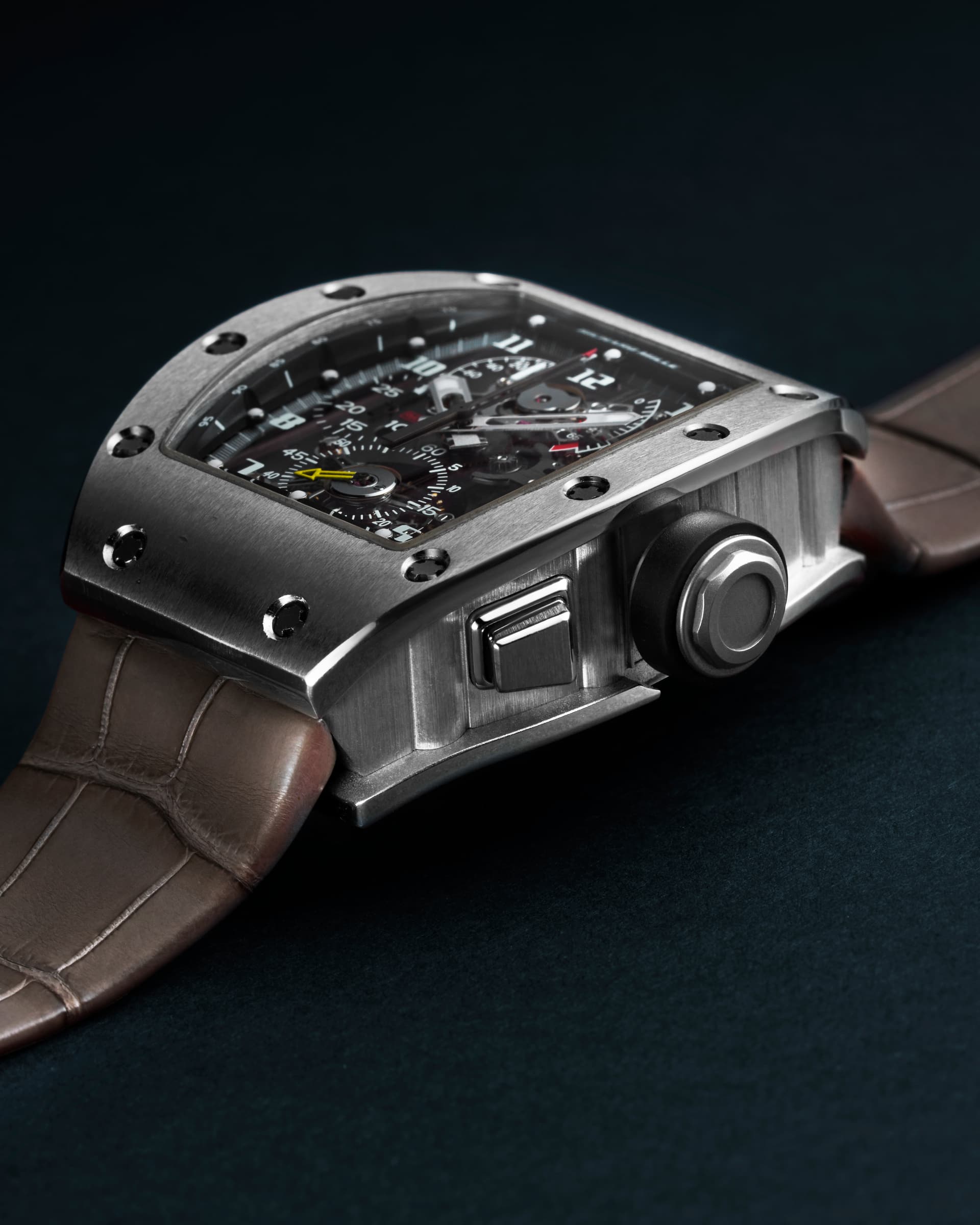 Chronograph pushers of the Richard Mille RM 008