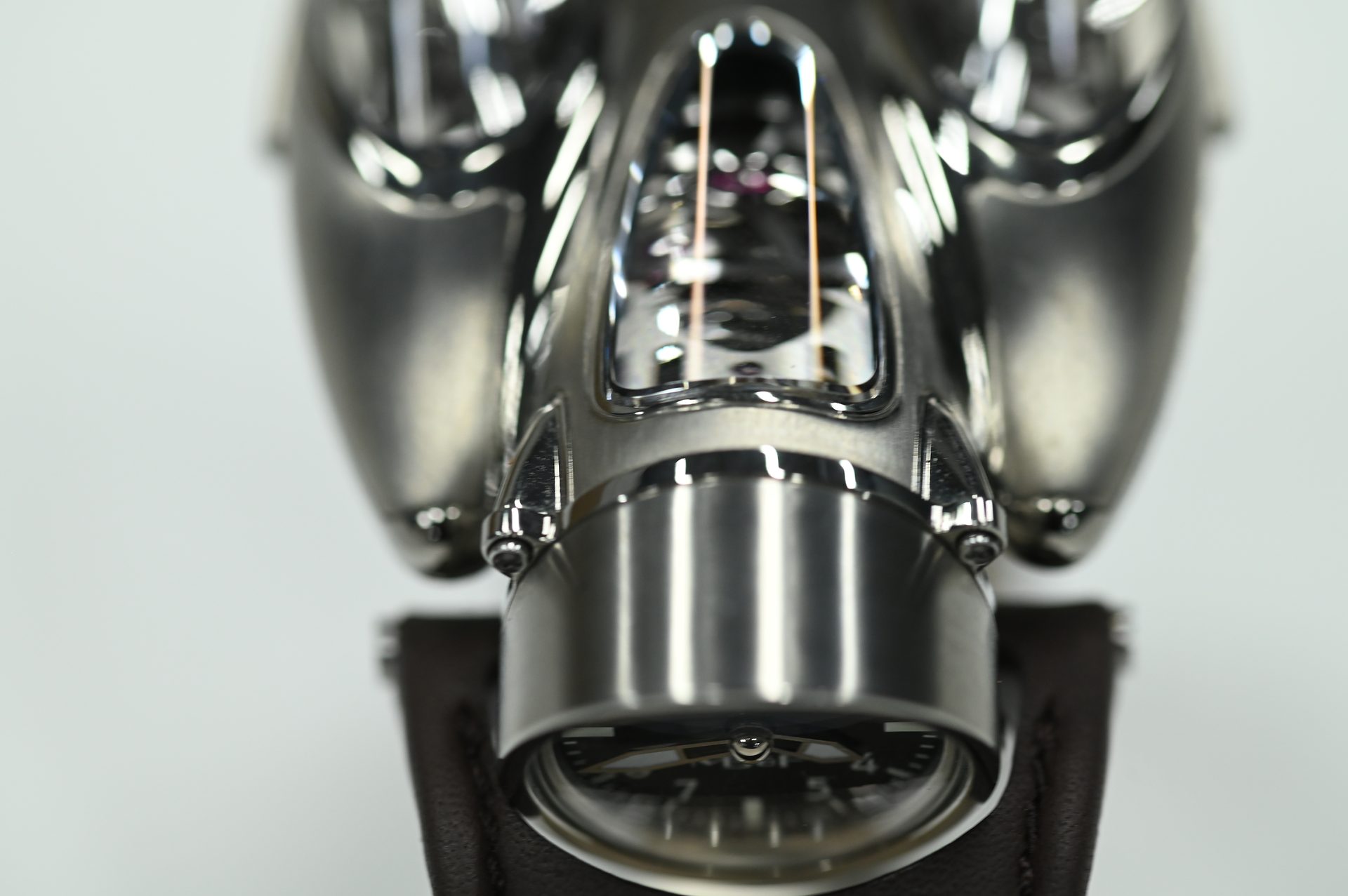 MB&F Horological Machine No.9 Flow — The movement visible through the sapphire central body.