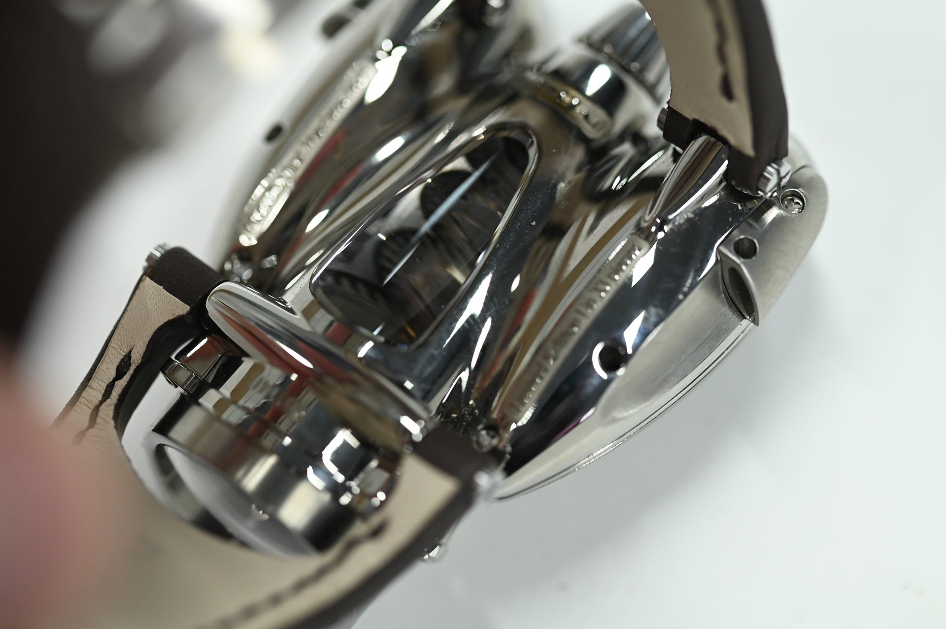 MB&F Horological Machine No.9 Flow — Overhead view resolving the pods, body and fins into a single form.